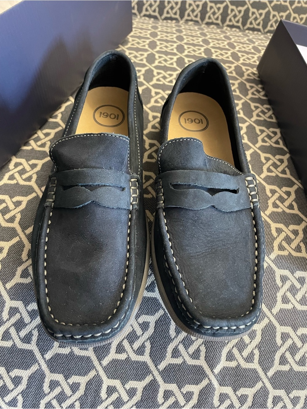 Boys 1901 navy loafers casual shoes size 34